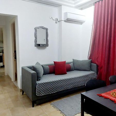 El Aouina: Superbe appartement S+1 en résidence Tunisi Esterno foto